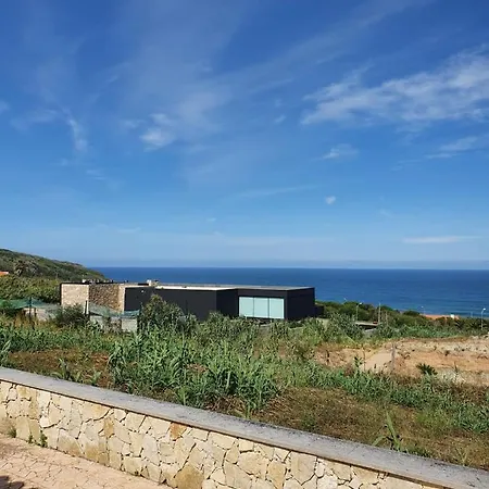 Lovely 4-Bed Villa In Colares Villa *